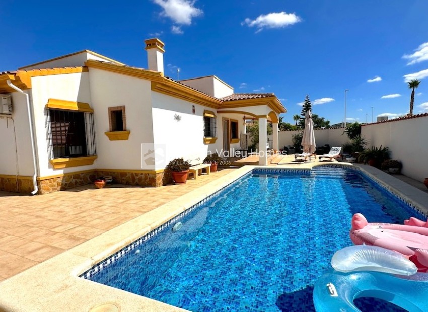 Wiederverkauf - Villa - Hondón de las Nieves - La Montañosa