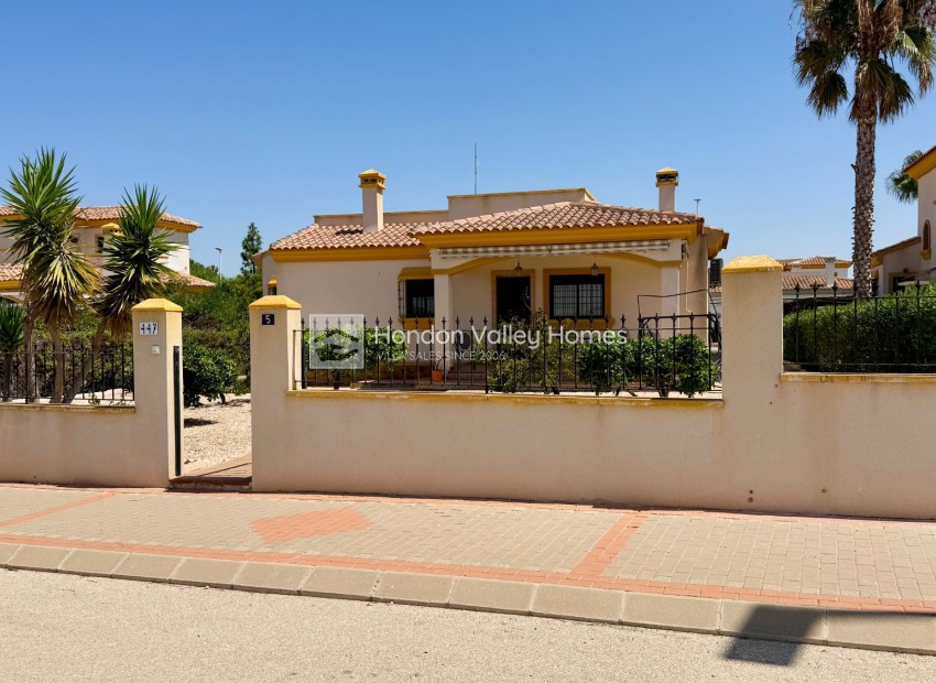 Wiederverkauf - Villa - Hondón de las Nieves