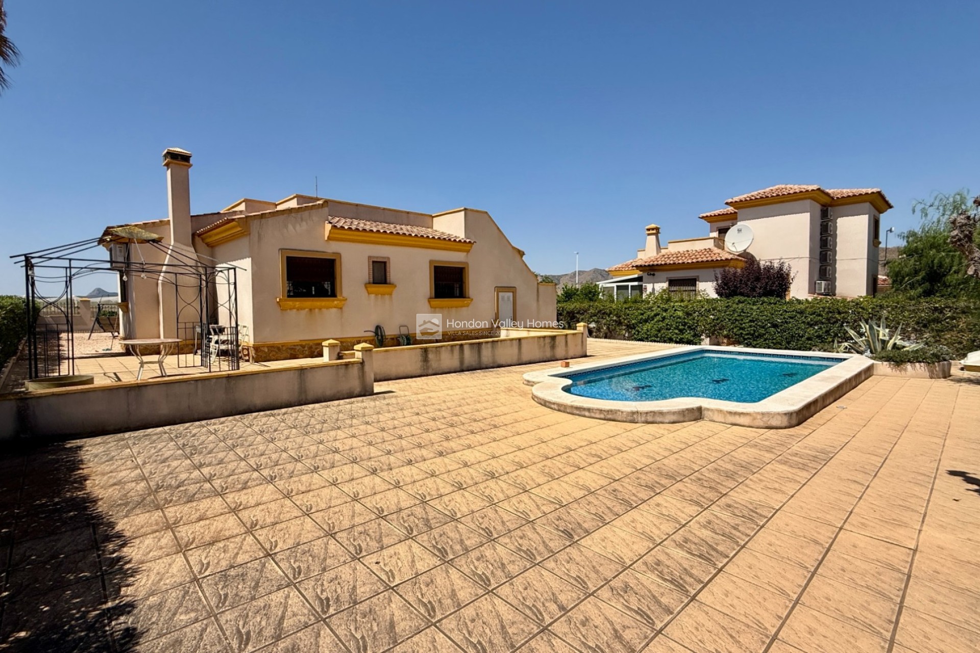 Wiederverkauf - Villa - Hondón de las Nieves