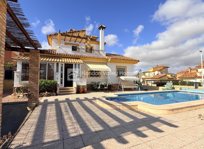 Wiederverkauf - Villa - Hondón de las Nieves