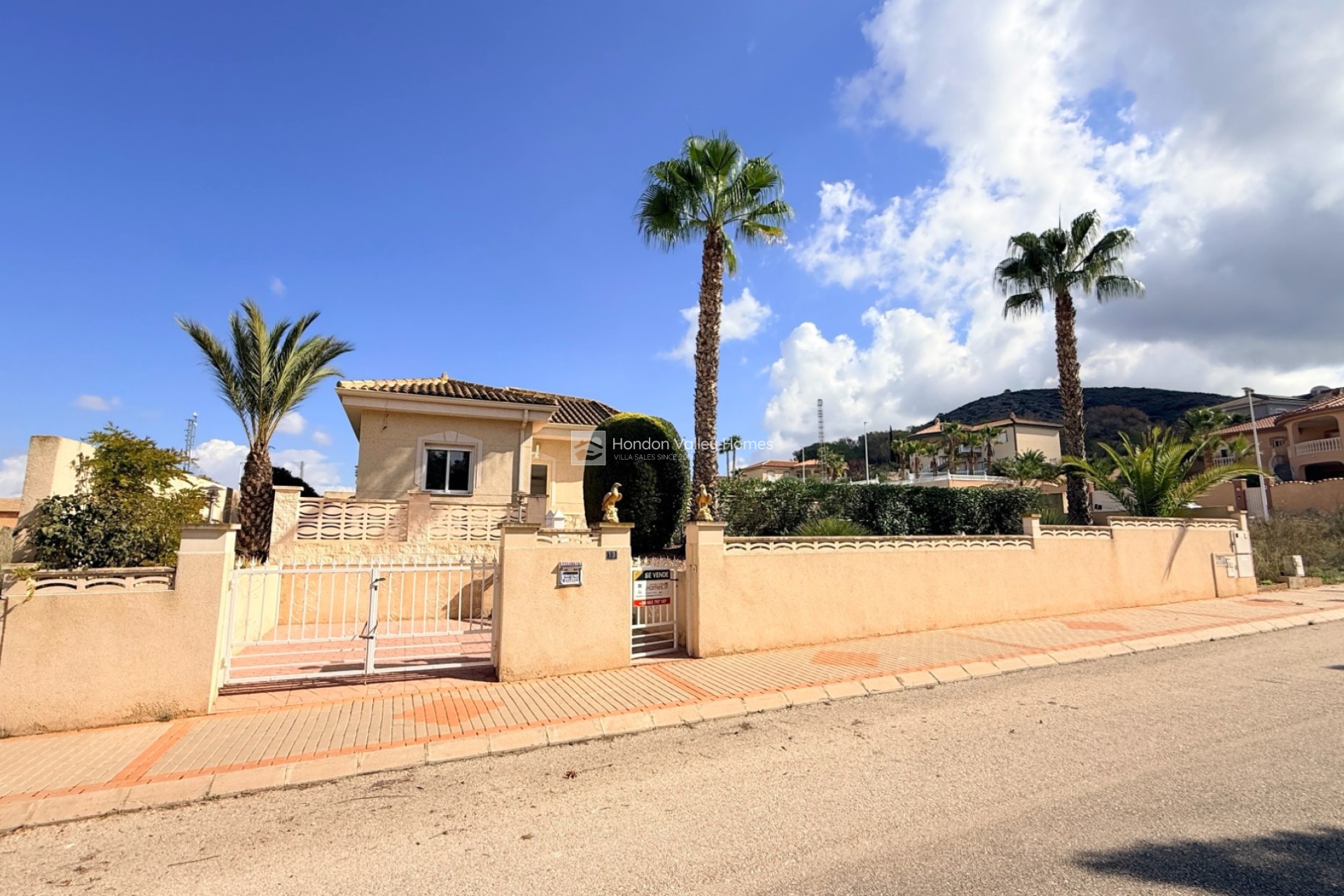 Wiederverkauf - Villa - Hondón de las Nieves