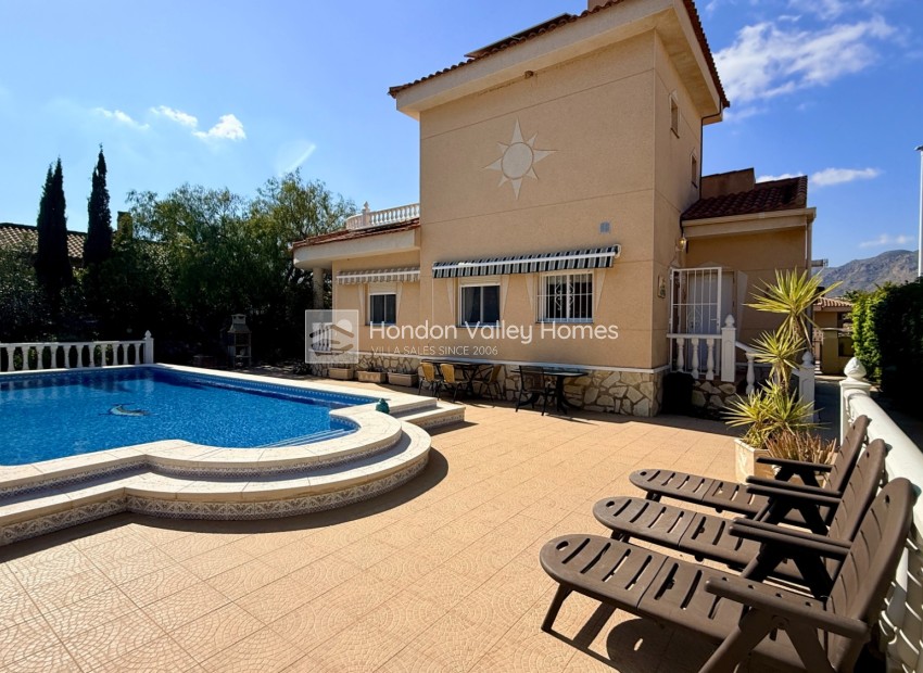 Wiederverkauf - Villa - Hondón de las Nieves