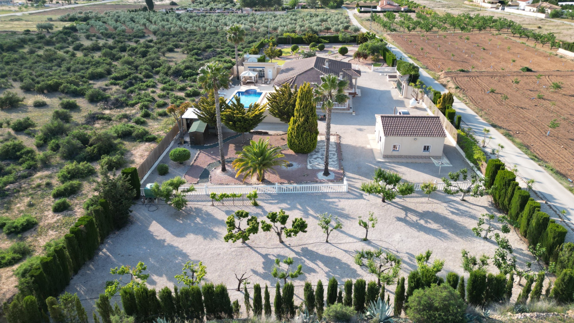 Property Image 4