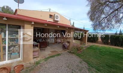 Resale - Villa - Hondón de las Nieves