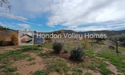 Resale - Villa - Hondón de las Nieves