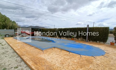 Resale - Villa - Hondón de las Nieves