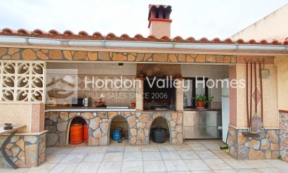 Resale - Villa - Hondón de las Nieves