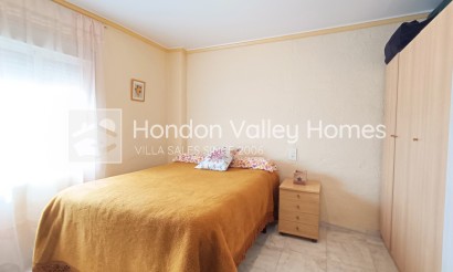 Resale - Villa - Hondón de las Nieves