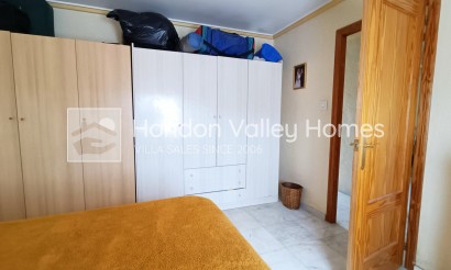 Resale - Villa - Hondón de las Nieves