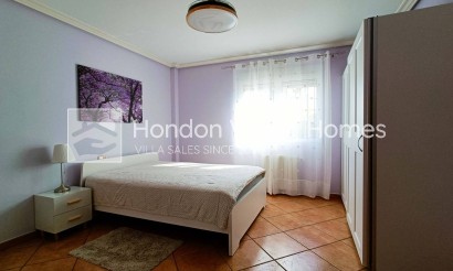 Resale - Villa - HONDON DE LOS FRAILES