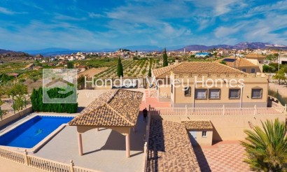 Resale - Villa - Macisvenda