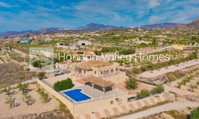 Resale - Villa - Macisvenda