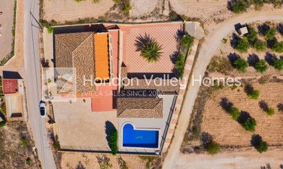 Resale - Villa - Macisvenda