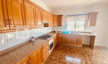 Resale - Villa - Macisvenda