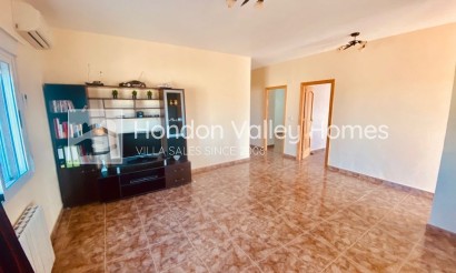 Resale - Villa - Macisvenda