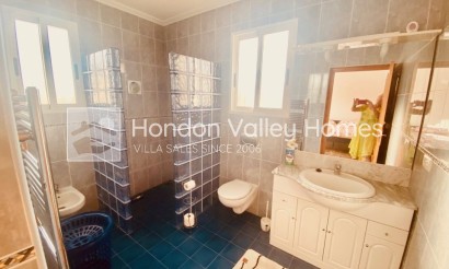 Resale - Villa - Macisvenda