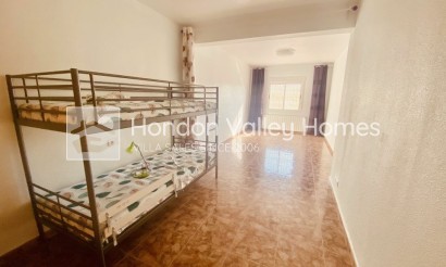 Resale - Villa - Macisvenda