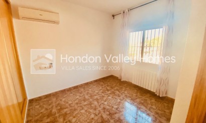 Resale - Villa - Macisvenda