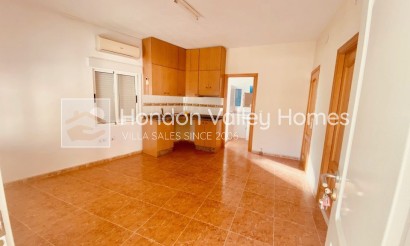Resale - Villa - Macisvenda