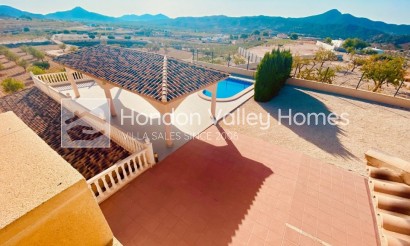 Resale - Villa - Macisvenda