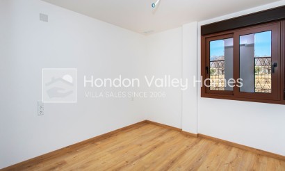 Neubau / In Entwicklung - Apartment - La Canalosa