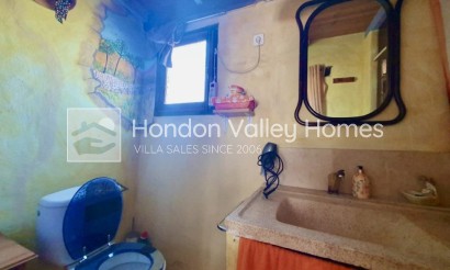 Resale - Villa - HONDON DE LAS NIEVES