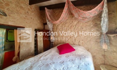 Resale - Villa - HONDON DE LAS NIEVES