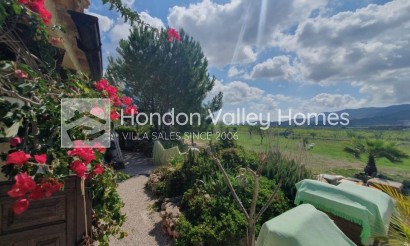 Resale - Villa - HONDON DE LAS NIEVES