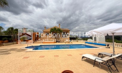 Wiederverkauf - Villa - Hondón de los Fráiles