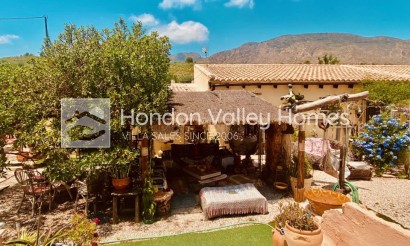 Resale - Villa - HONDON DE LAS NIEVES