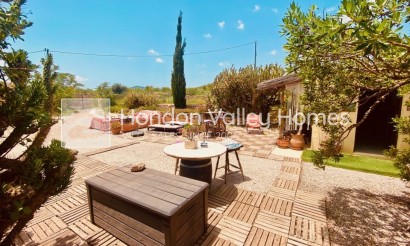 Resale - Villa - HONDON DE LAS NIEVES