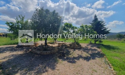 Resale - Villa - HONDON DE LAS NIEVES