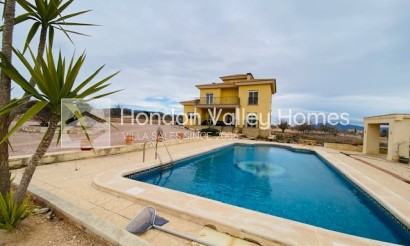 Resale - Villa - PINOSO