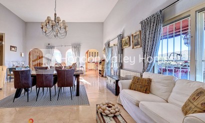 Resale - Villa - Pinoso