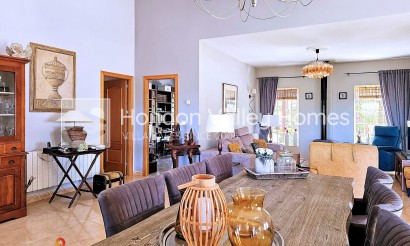 Resale - Villa - Pinoso