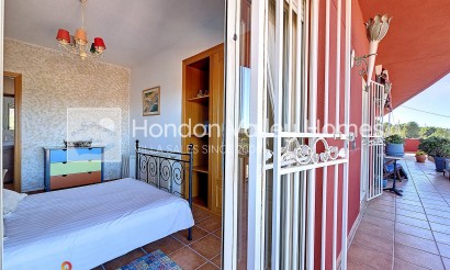 Resale - Villa - Pinoso