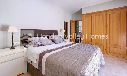 Resale - Villa - Pinoso
