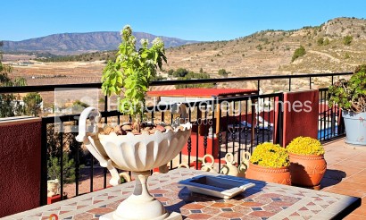 Resale - Villa - Pinoso