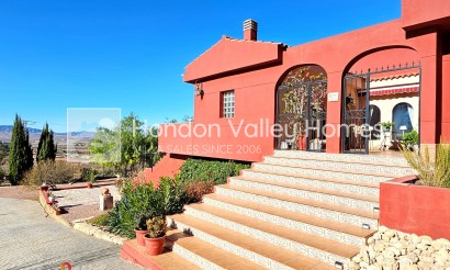 Resale - Villa - Pinoso