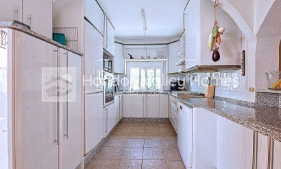 Resale - Villa - Moralet