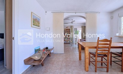 Resale - Villa - Moralet
