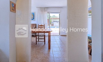 Resale - Villa - Moralet
