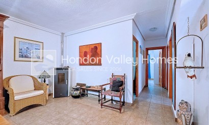 Resale - Villa - Moralet