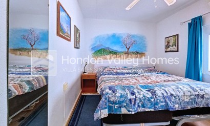 Resale - Villa - Moralet