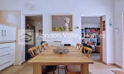 Resale - Villa - Moralet