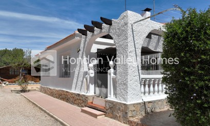 Resale - Villa - Moralet
