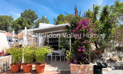 Resale - Villa - Moralet