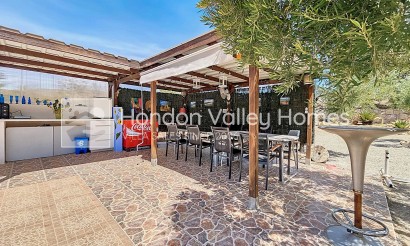 Resale - Villa - Moralet