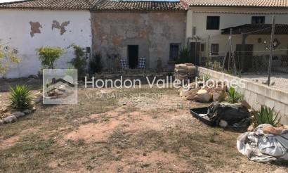 Resale - Villa - LA ROMANA