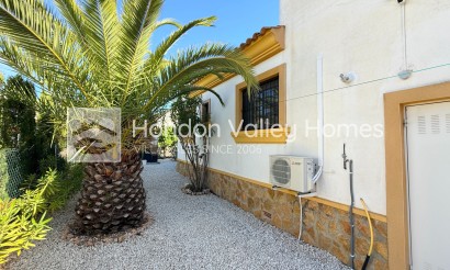 Herverkoop - Villa - Hondón de las Nieves